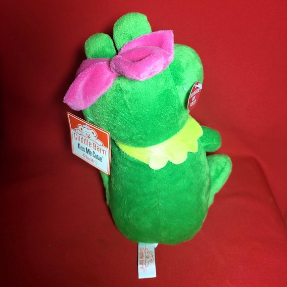 Cuddle Barn Kiss Me Cutie Frog Plush Singing Kiss Me - Picture 3 of 12